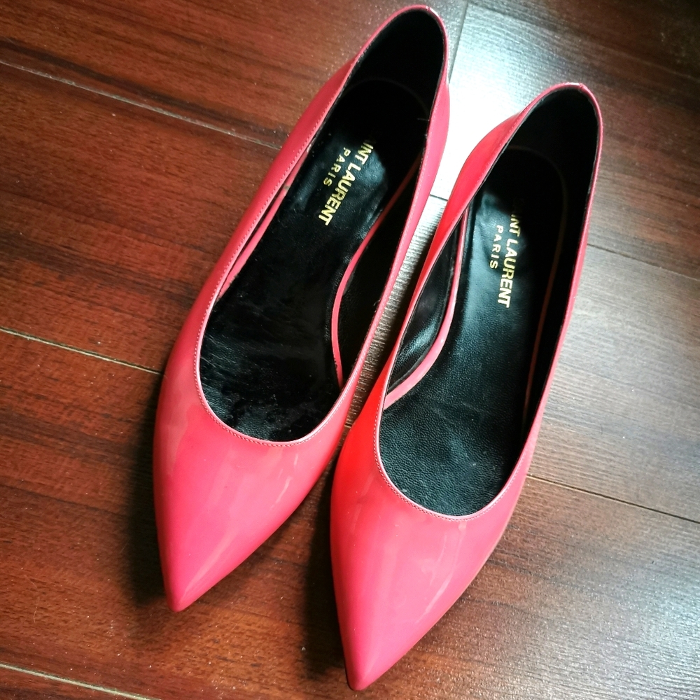 Yves Saint Laurent pink flat shoes